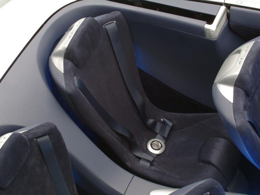  Lexus LF-C Concept 2004 года  (фото 27 из 112)
